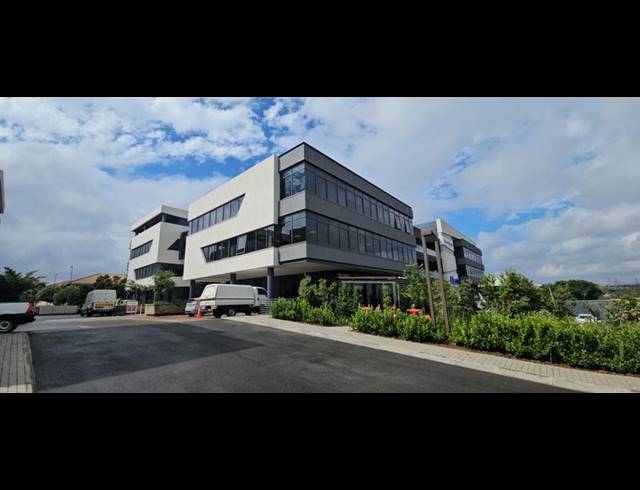 BUSINESS PROPERTY TO RENT IN VORNA VALLEY